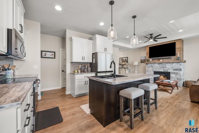 102 E Ivy Rd Ln Lane, Tea, SD 57064