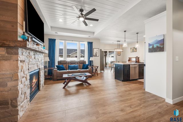 102 E Ivy Rd Ln Lane, Tea, SD 57064