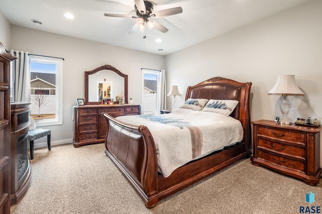 102 E Ivy Rd Ln Lane, Tea, SD 57064