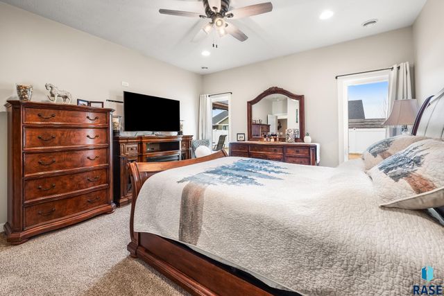 102 E Ivy Rd Ln Lane, Tea, SD 57064