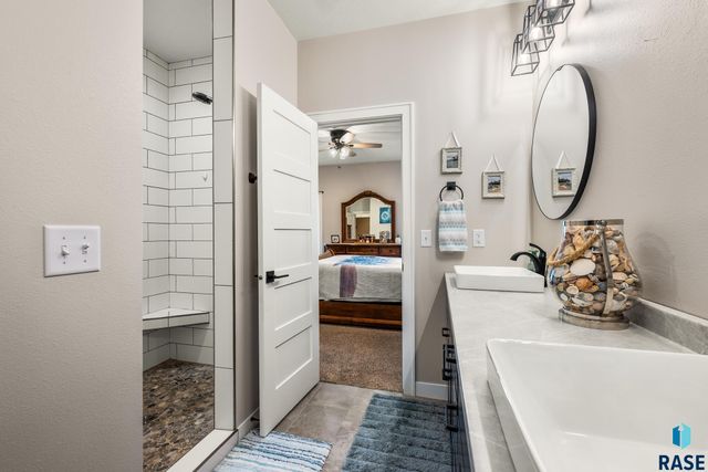 102 E Ivy Rd Ln Lane, Tea, SD 57064