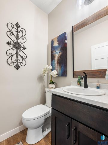 102 E Ivy Rd Ln Lane, Tea, SD 57064