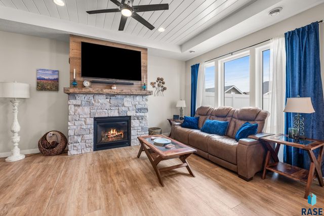 102 E Ivy Rd Ln Lane, Tea, SD 57064