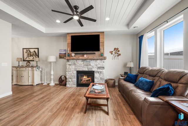 102 E Ivy Rd Ln Lane, Tea, SD 57064