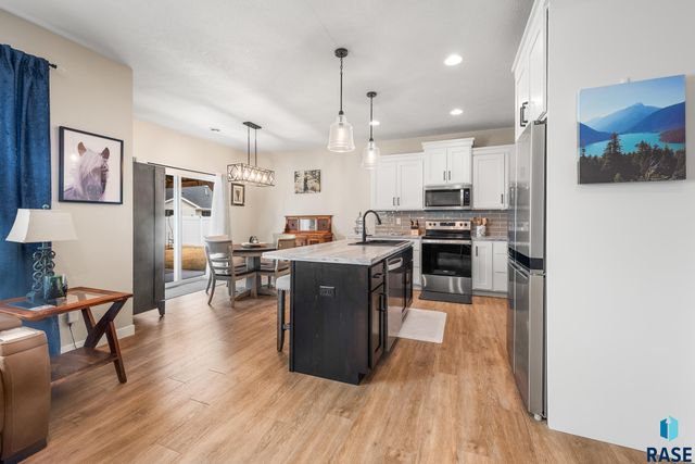 102 E Ivy Rd Ln Lane, Tea, SD 57064