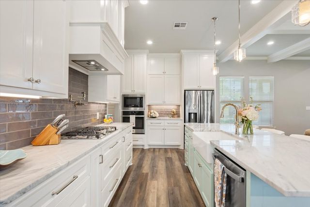 1400 Wandering Trail, Woodway, TX 76712