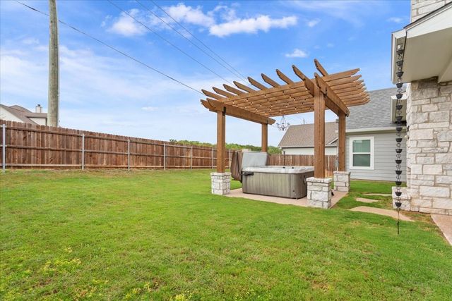 1400 Wandering Trail, Woodway, TX 76712