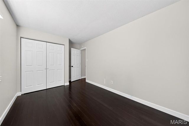 2128 Monks Hollow Drive, Florissant, MO 63031