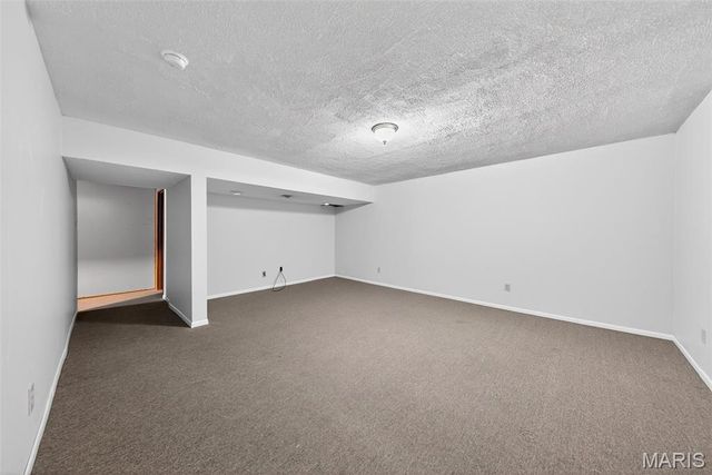 2128 Monks Hollow Drive, Florissant, MO 63031