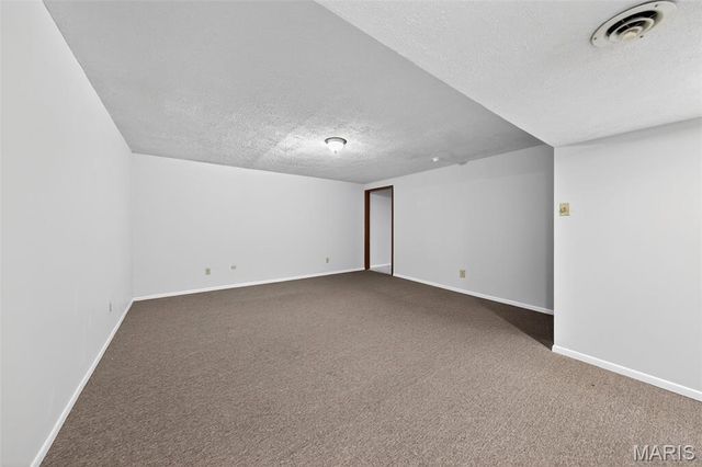 2128 Monks Hollow Drive, Florissant, MO 63031