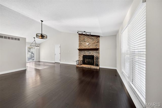 2128 Monks Hollow Drive, Florissant, MO 63031