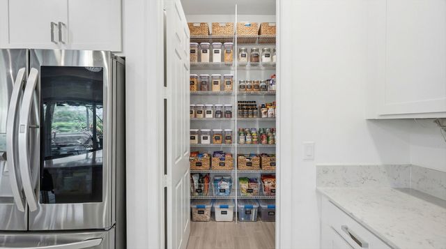 19404 Broad Shore Walk, Loxahatchee, FL 33470