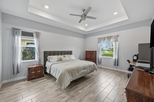 19404 Broad Shore Walk, Loxahatchee, FL 33470