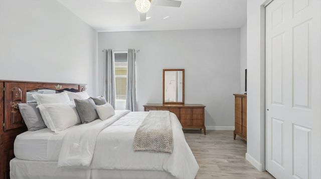 19404 Broad Shore Walk, Loxahatchee, FL 33470