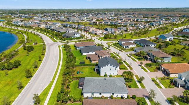 19404 Broad Shore Walk, Loxahatchee, FL 33470