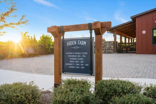 19404 Broad Shore Walk, Loxahatchee, FL 33470