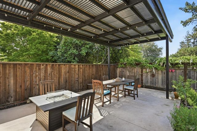 3355 Covey Ct, Napa, CA 94558