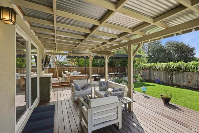 3355 Covey Ct, Napa, CA 94558