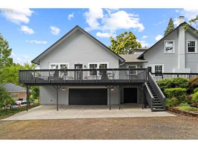 8867 Se 10TH Ave, Portland, OR 97202