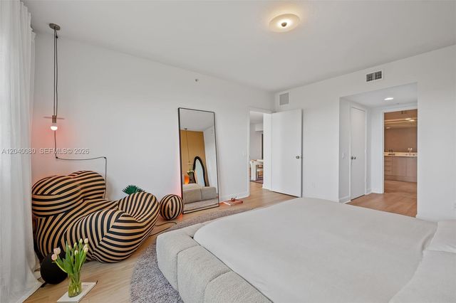 14951 Royal Oaks Lane 1202, North Miami, FL 33181