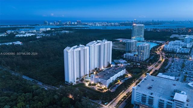 14951 Royal Oaks Lane 1202, North Miami, FL 33181
