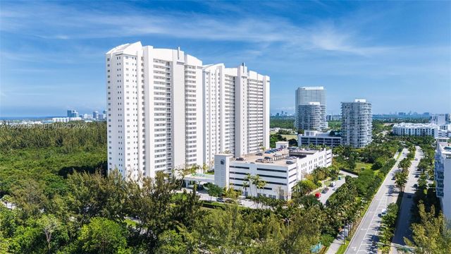 14951 Royal Oaks Lane 1202, North Miami, FL 33181