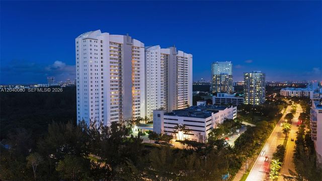 14951 Royal Oaks Lane 1202, North Miami, FL 33181