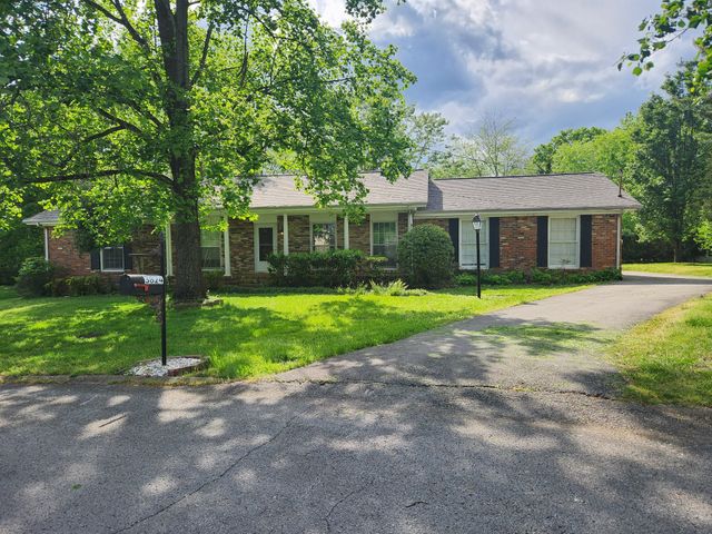 3824 Lake Aire Ct, Nashville, TN 37217