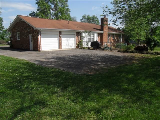 3824 Lake Aire Ct, Nashville, TN 37217