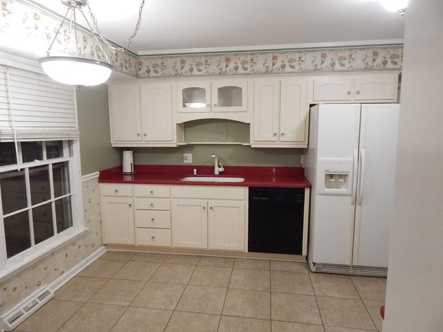 3824 Lake Aire Ct, Nashville, TN 37217