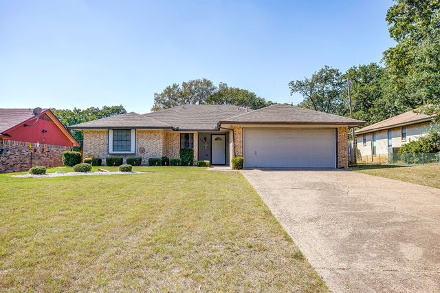 325 Shady Lane, Azle, TX 76020