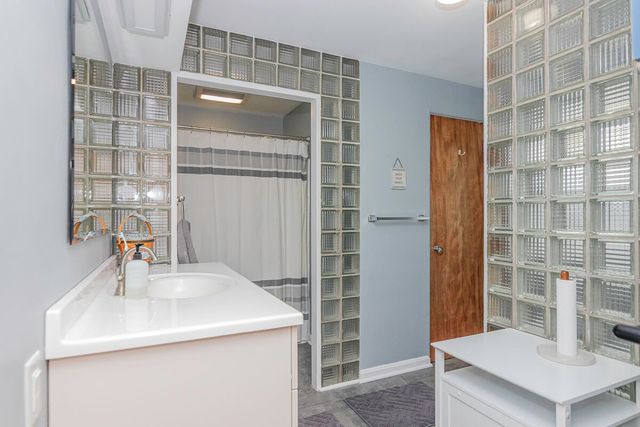 1334 Homecrest Avenue, Kalamazoo, MI 49001