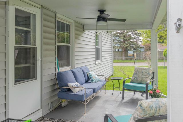 1334 Homecrest Avenue, Kalamazoo, MI 49001