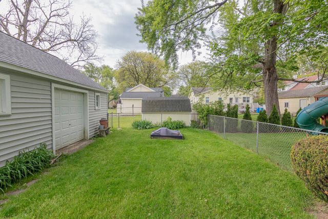 1334 Homecrest Avenue, Kalamazoo, MI 49001
