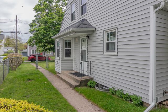 1334 Homecrest Avenue, Kalamazoo, MI 49001