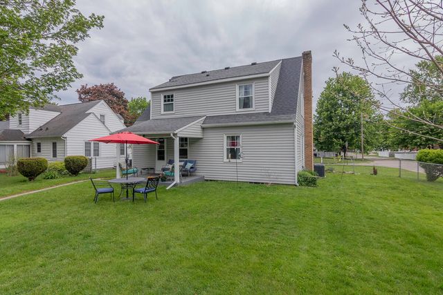 1334 Homecrest Avenue, Kalamazoo, MI 49001