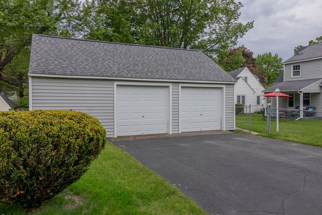 1334 Homecrest Avenue, Kalamazoo, MI 49001