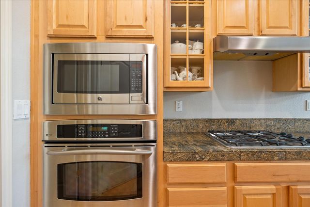 3080 Palmate Way, Sacramento, CA 95834