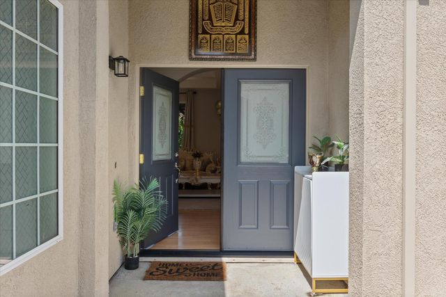 3080 Palmate Way, Sacramento, CA 95834