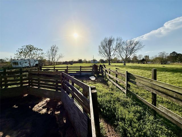 29921 Waller Spring Creek Road, Waller, TX 77484