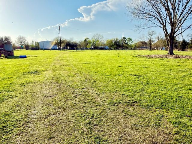 29921 Waller Spring Creek Road, Waller, TX 77484