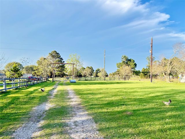 29921 Waller Spring Creek Road, Waller, TX 77484