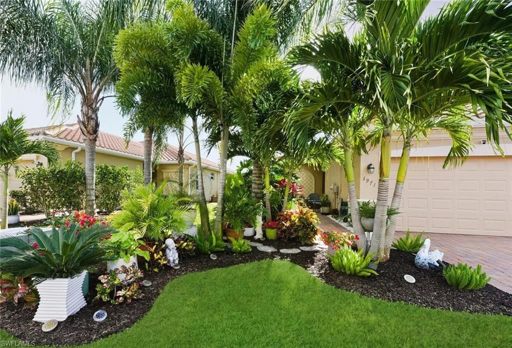 1971 Wellington ST, NAPLES, FL 34120 — photo 4