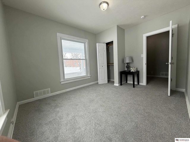 1446 S 11th Street, Lincoln, NE 68502