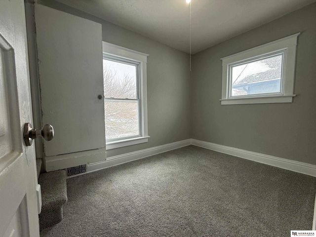 1446 S 11th Street, Lincoln, NE 68502