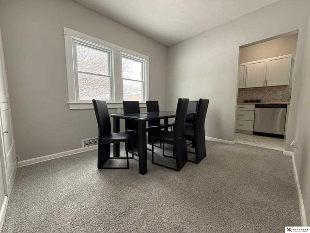 1446 S 11th Street, Lincoln, NE 68502