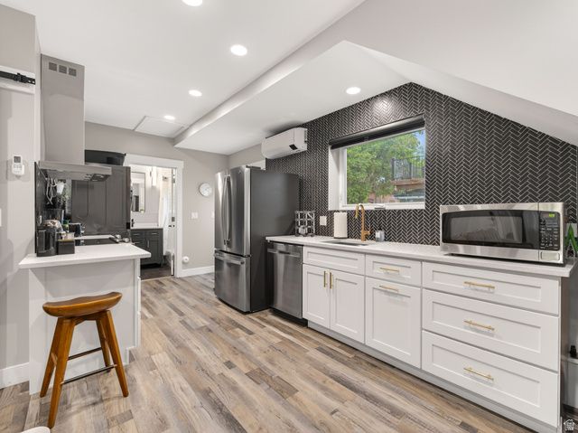 823 S 900 E, Salt Lake City, UT 84102