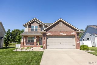 832 Bridgeway Drive, O'fallon, IL 62269