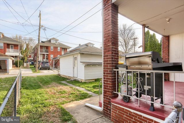 1254 W POPLAR ST, York, PA 17404