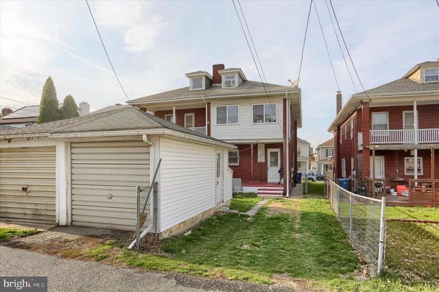 1254 W POPLAR ST, York, PA 17404